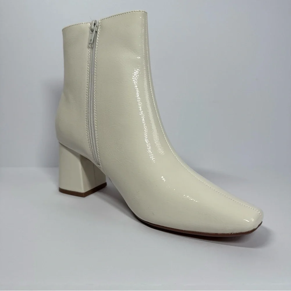 NEW Journee Collection Haylinn White Heeled Boots Size 9 US Tru Comfort Foam - Picture 4 of 12